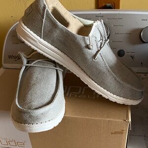 Hey Dude Light Gray Women's Athletic Shoes